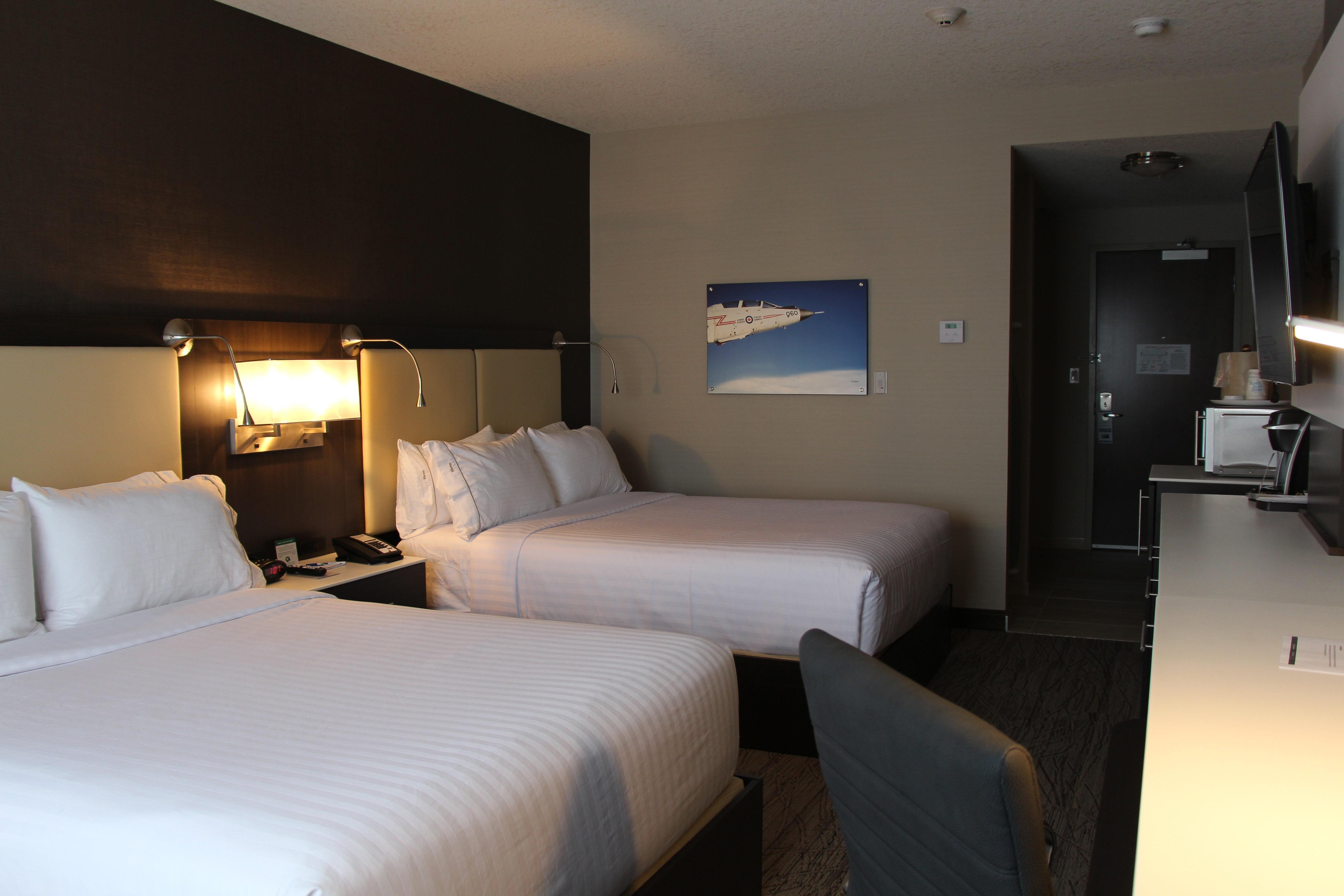Holiday Inn Express & Suites Cold Lake By Ihg Екстер'єр фото