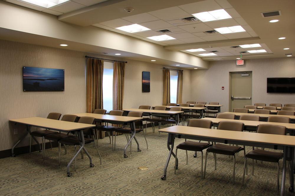 Holiday Inn Express & Suites Cold Lake By Ihg Екстер'єр фото