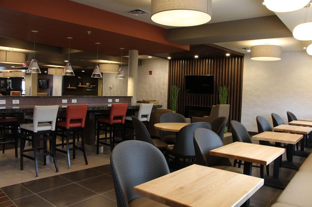 Holiday Inn Express & Suites Cold Lake By Ihg Екстер'єр фото