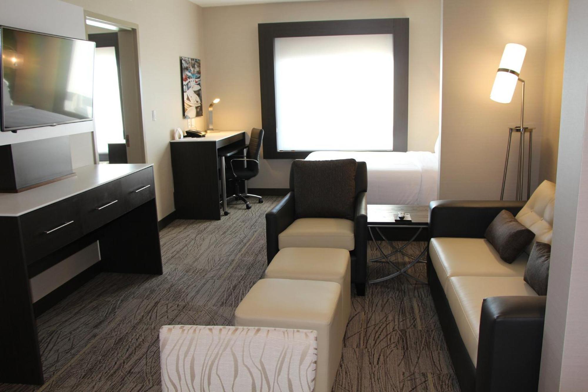 Holiday Inn Express & Suites Cold Lake By Ihg Екстер'єр фото
