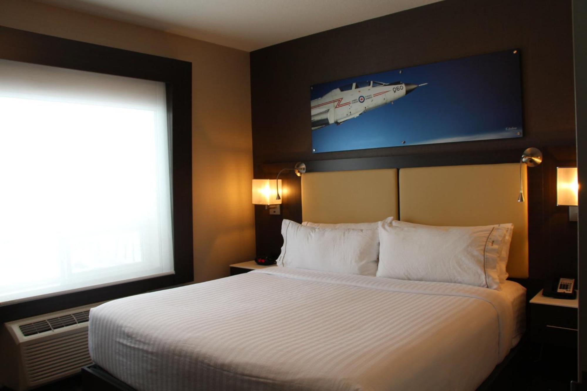 Holiday Inn Express & Suites Cold Lake By Ihg Екстер'єр фото